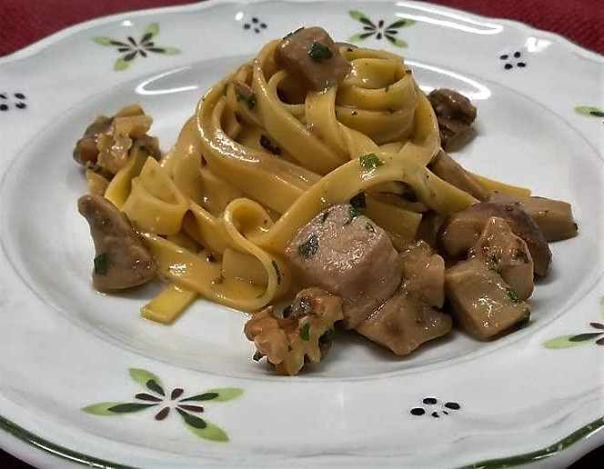 tagliatelle noci e porcini_n